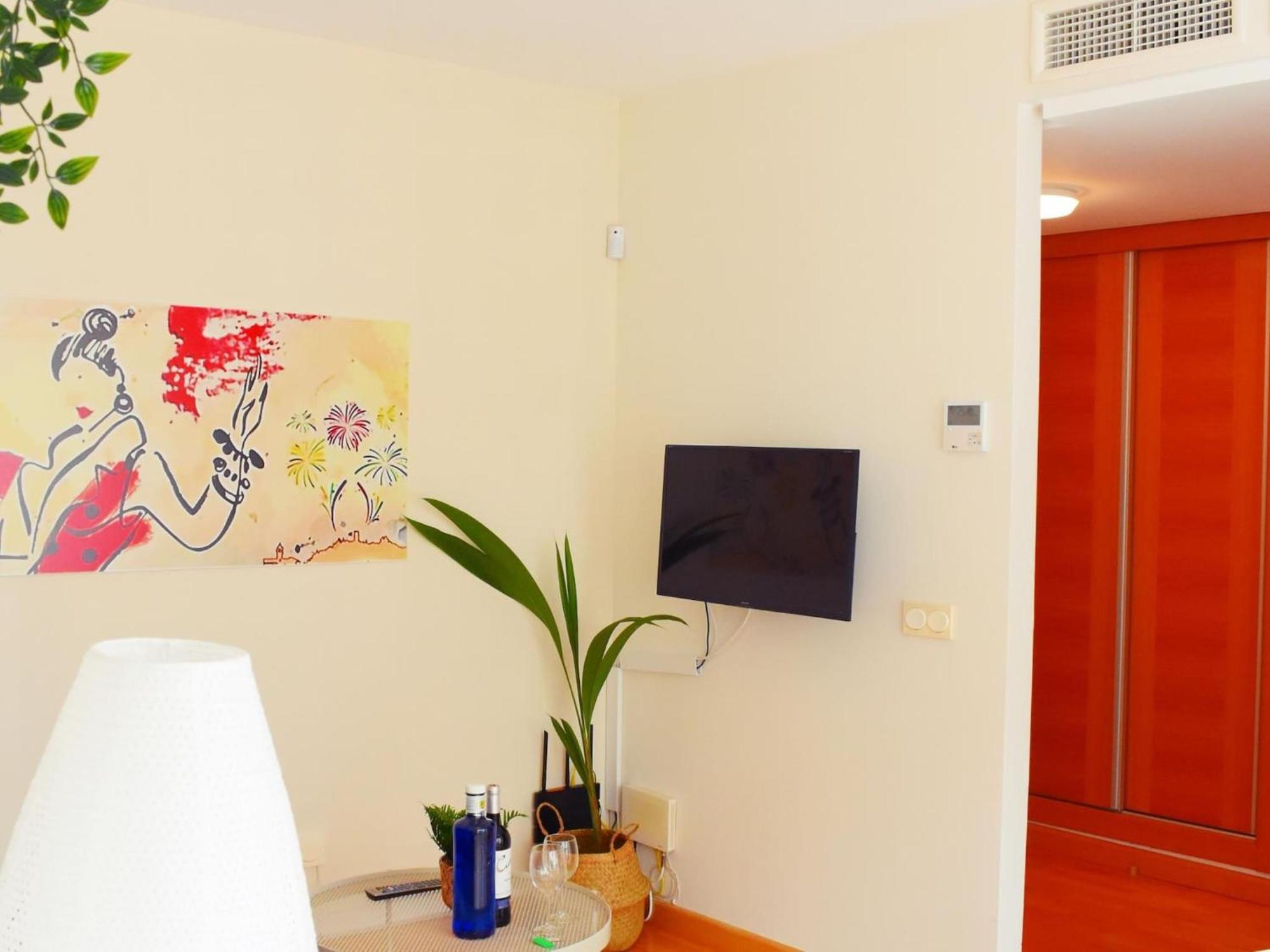 מאלגה Cozy Apatment Just 10 Mins From The City Centre מראה חיצוני תמונה